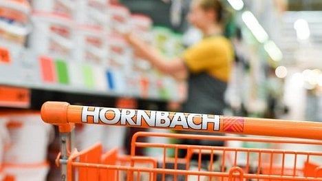 Náhledový obrázek - Hornbach pohrdl Amazonem. Chce jít vlastní cestou