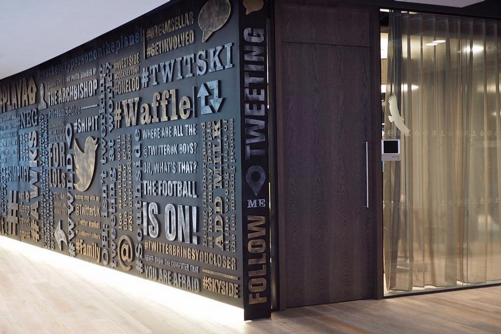 2011-10-hlavnc3ad-evropskc3a9-sc3addlo-twitteru-v-londc3bdnc49b-