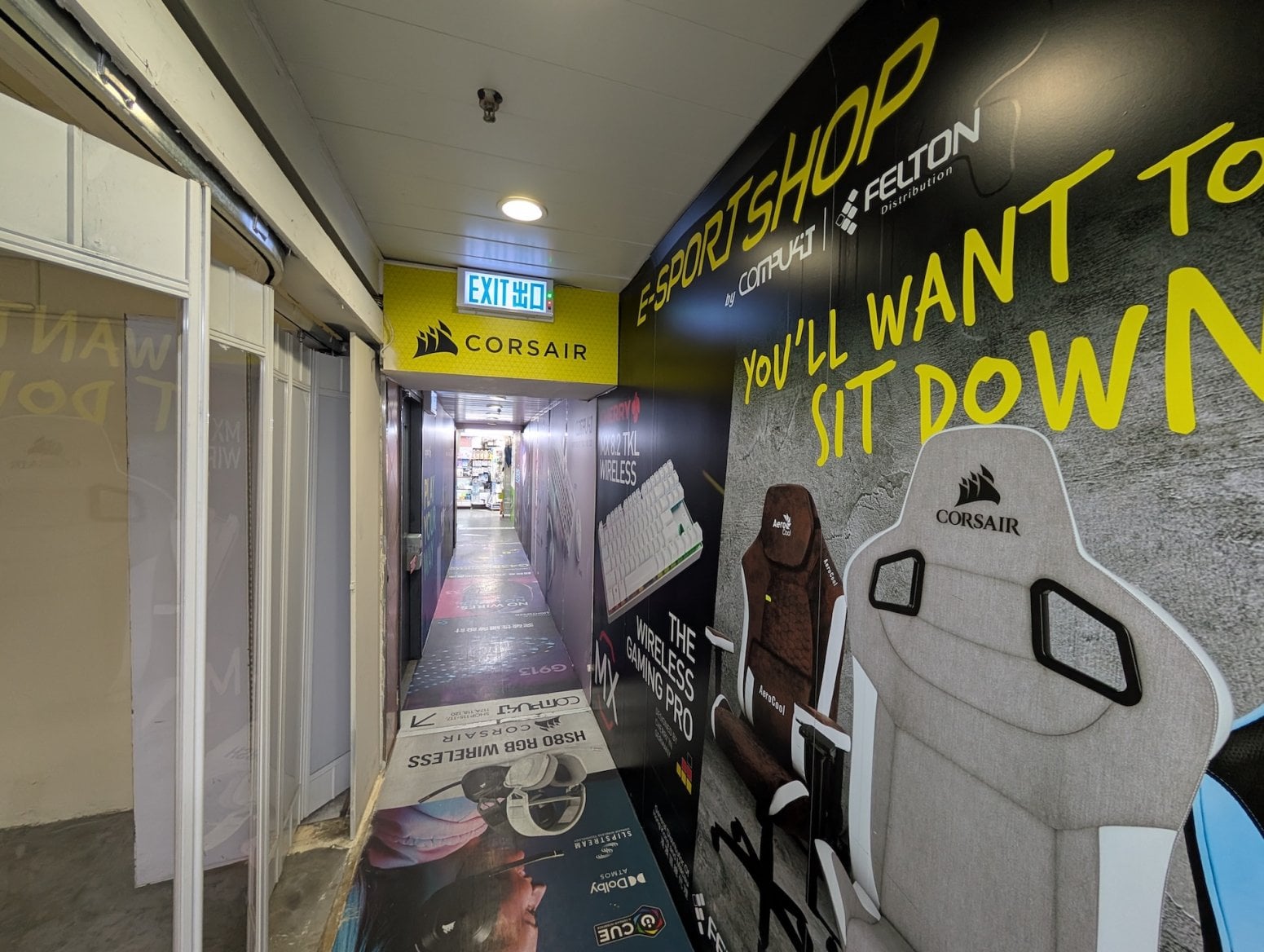 Mongkok Computer Centre v Hongkongu