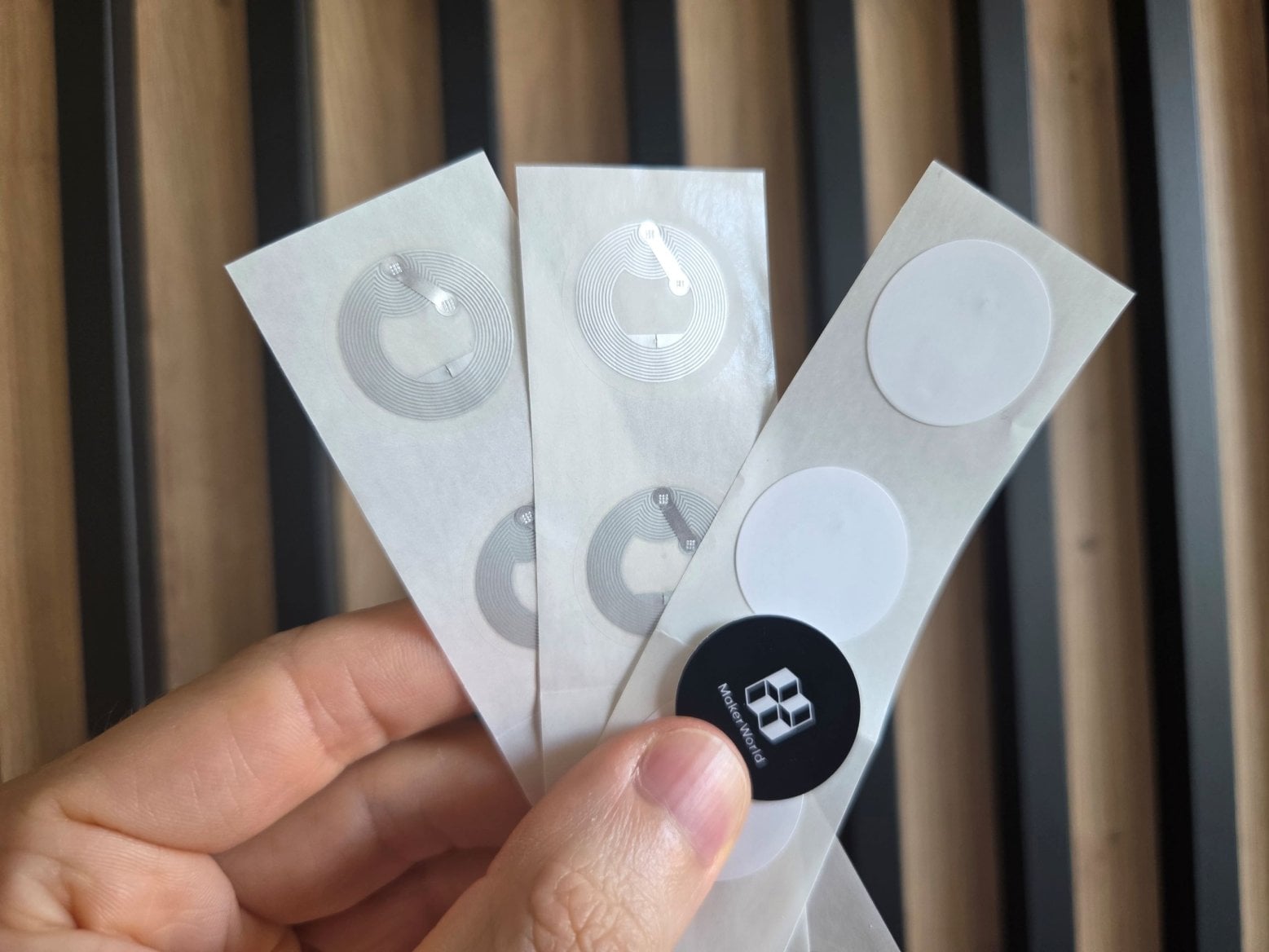 NFC tag může mít mnoho podob, funkčnost je ale vždy stejná