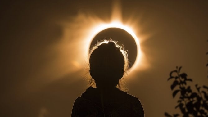 V roce 2026 nastane nad částí Evropy úplné zatmění Slunce. Zájem o pozorování jevu je obrovský a zájezdy se rychle vyprodávají