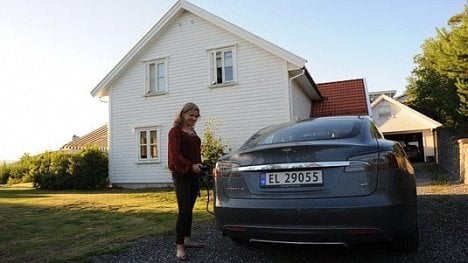 Náhledový obrázek - Musk má další problém: neexistující servis Tesly v ráji elektromobility