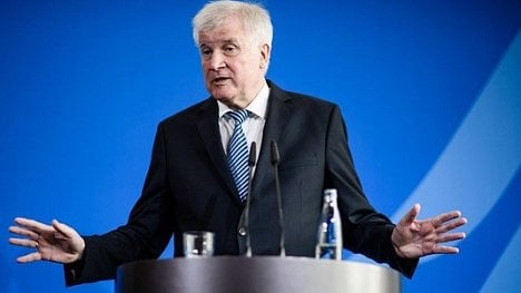 Náhledový obrázek - Seehofer: Migrace je matkou všech problémů