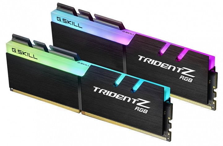 Moduly DDR4 G.Skill Trident Z RGB na taktu 4700 MHz