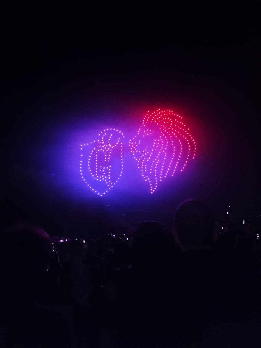 Dronová show nad Hradcem Králové