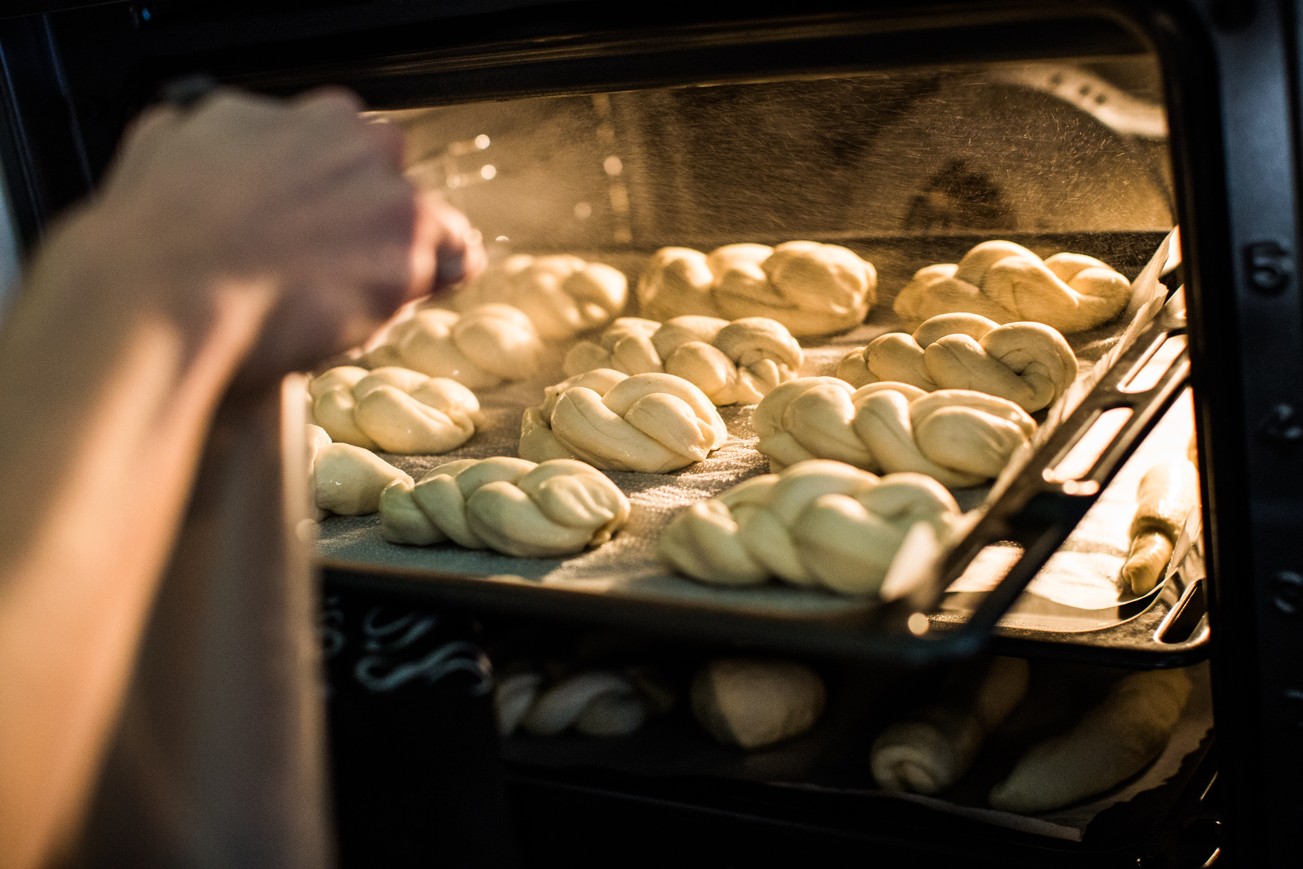 Pečeme ve vyhřáté troubě na 250 °C kolem deseti minut