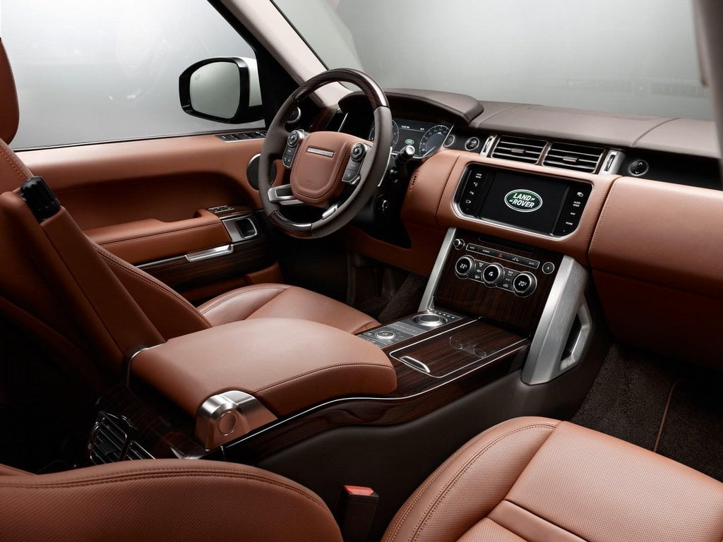 2017-10-range-rover-lwb-2.jpg