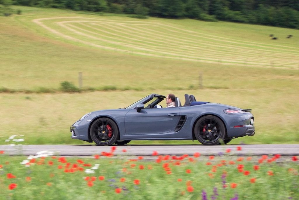 2014-04-porsche-718-boxster-s-3.jpg