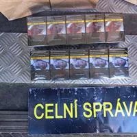 Prodej pašovaných cigaret na internetu