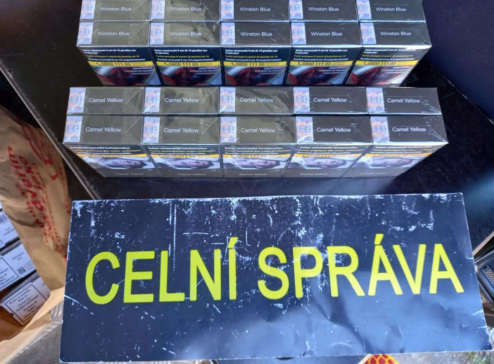 Prodej pašovaných cigaret na internetu