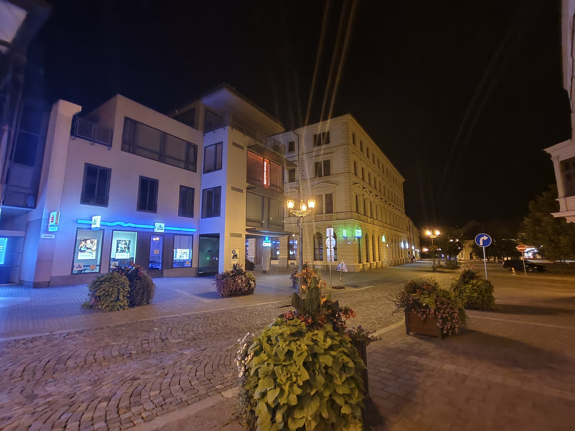 Ultraširokoúhlý fotoaparát s nočním režimem