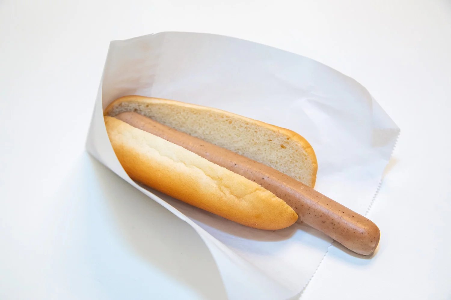 IKEA prodává tři druhy hotdogů