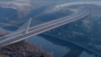 Náhledový obrázek - Podívejte se, jak bude vypadat dálniční přemostění Vltavy u Suchdola. Vítězný návrh dostane pět milionů korun