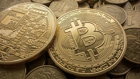 Náhledový obrázek - Hodnota bitcoinu poprvé v historii překonala cenu zlata