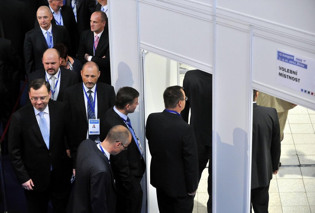 2017-10-nec48das-obhc3a1jil-pozici-v-c48dele-ods-fuksu-porazil-u