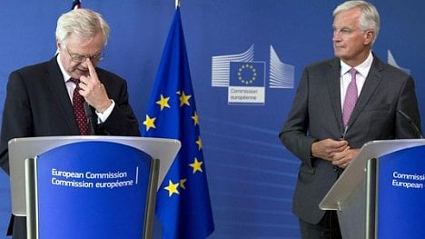 Náhledový obrázek - Třetí kolo jednání o brexitu skončilo bez výsledku. Obě strany začíná tlačit čas