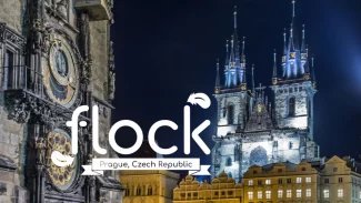 Logo akce Flock na pozadí Staroměstského náměstí v Praze