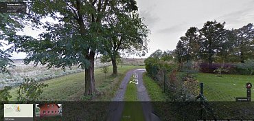 Jedna z ulic na periferii Prahy v podání Google Street View.