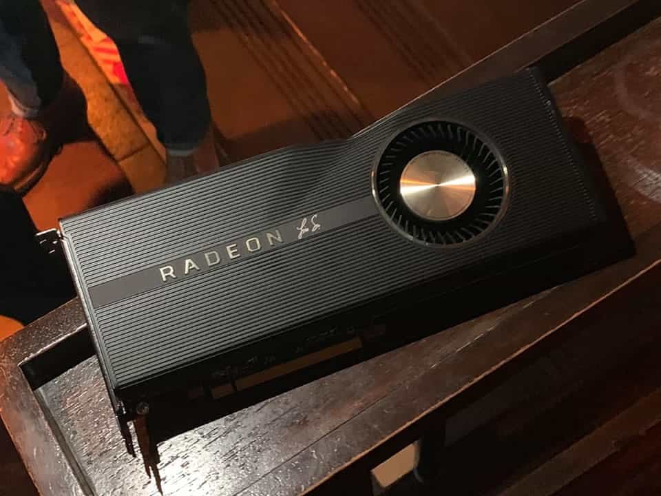 AMD Radeon RX 5700 XT 50Th Anniversary Edition (Zdroj: Vortez)