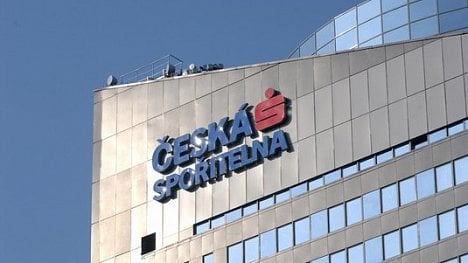 Náhledový obrázek - České spořitelně loni klesl zisk o 5,5 procenta. Erste Bank má nový rekord