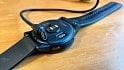 Garmin vívoactive 4. Nabíjecí konektor s proprietárním vstupem. (1. 12. 2021, Asus ZenFone 7 Pro)