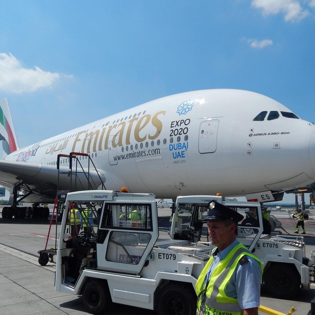 2019-01-letadlo-emirates-a380-v-praze.jpg