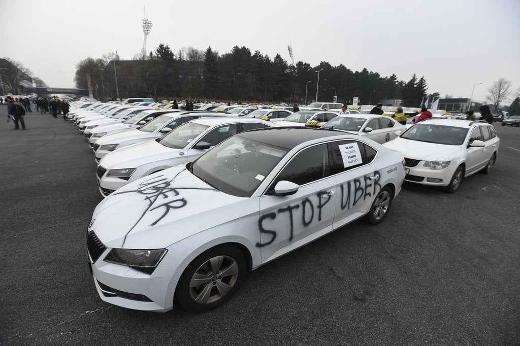 2017-04-protest-proti-uberu.jpg