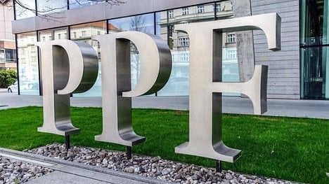 Náhledový obrázek - Skupině PPF klesl loni čistý zisk o 9,1 miliardy, na vině jsou jednorázové operace