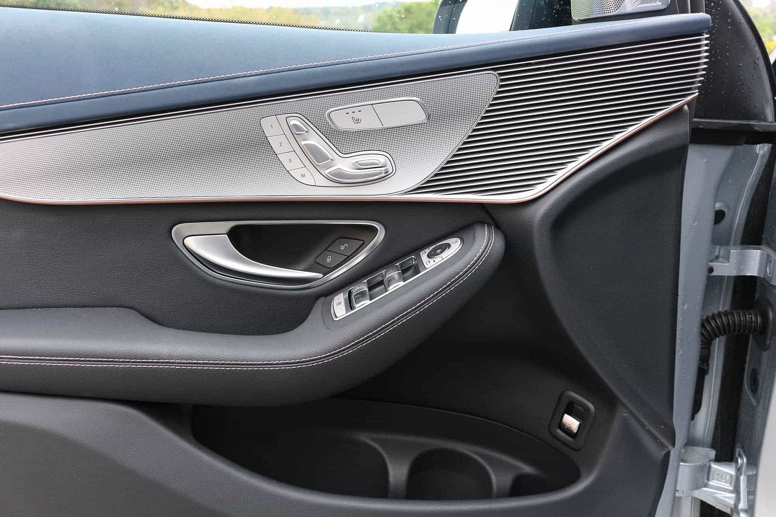 2019-10-Mercedes-Benz-EQC-400-4Matic-25-1.jpg