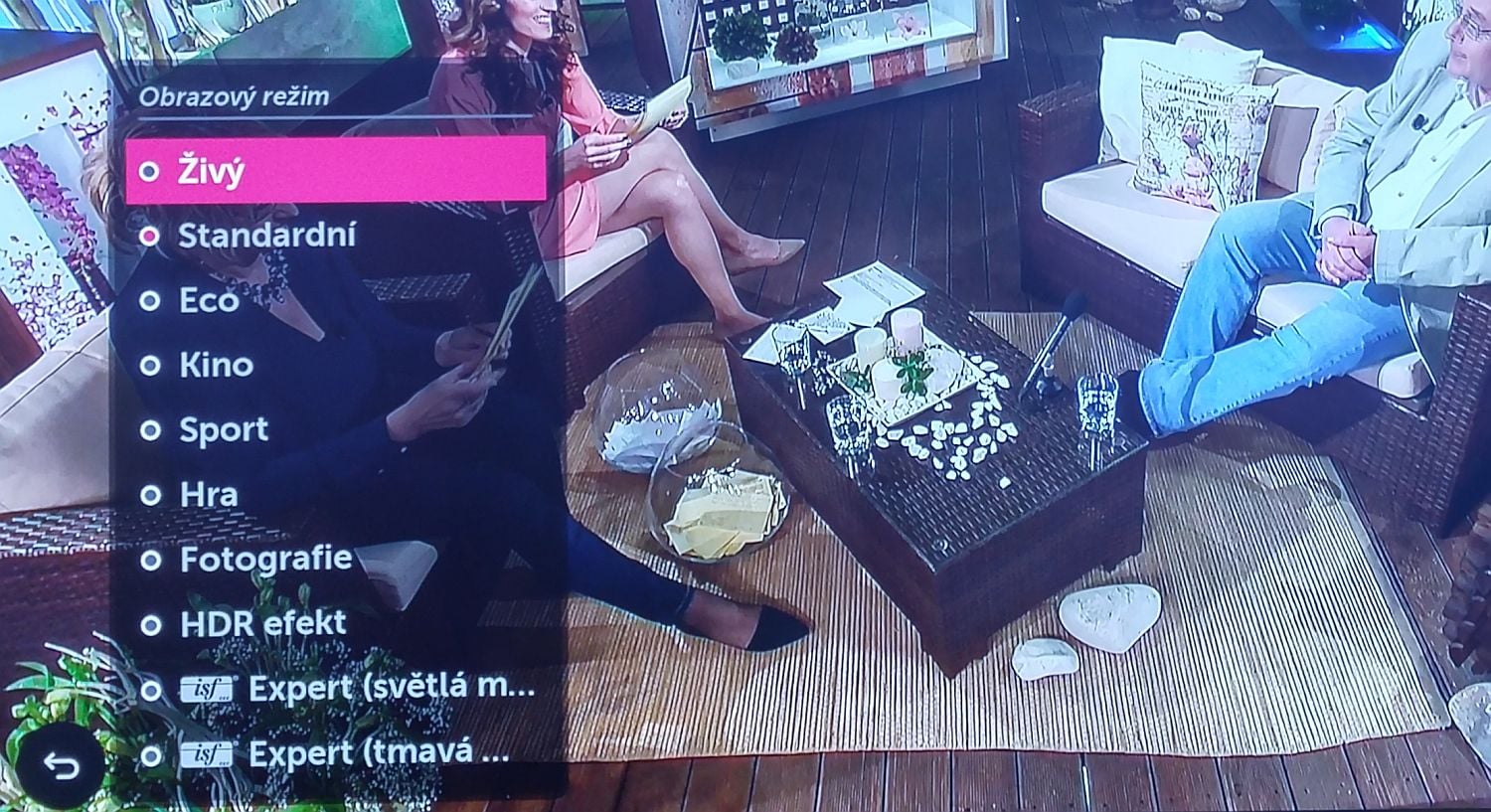 LG Signature OLED - menu nastavení