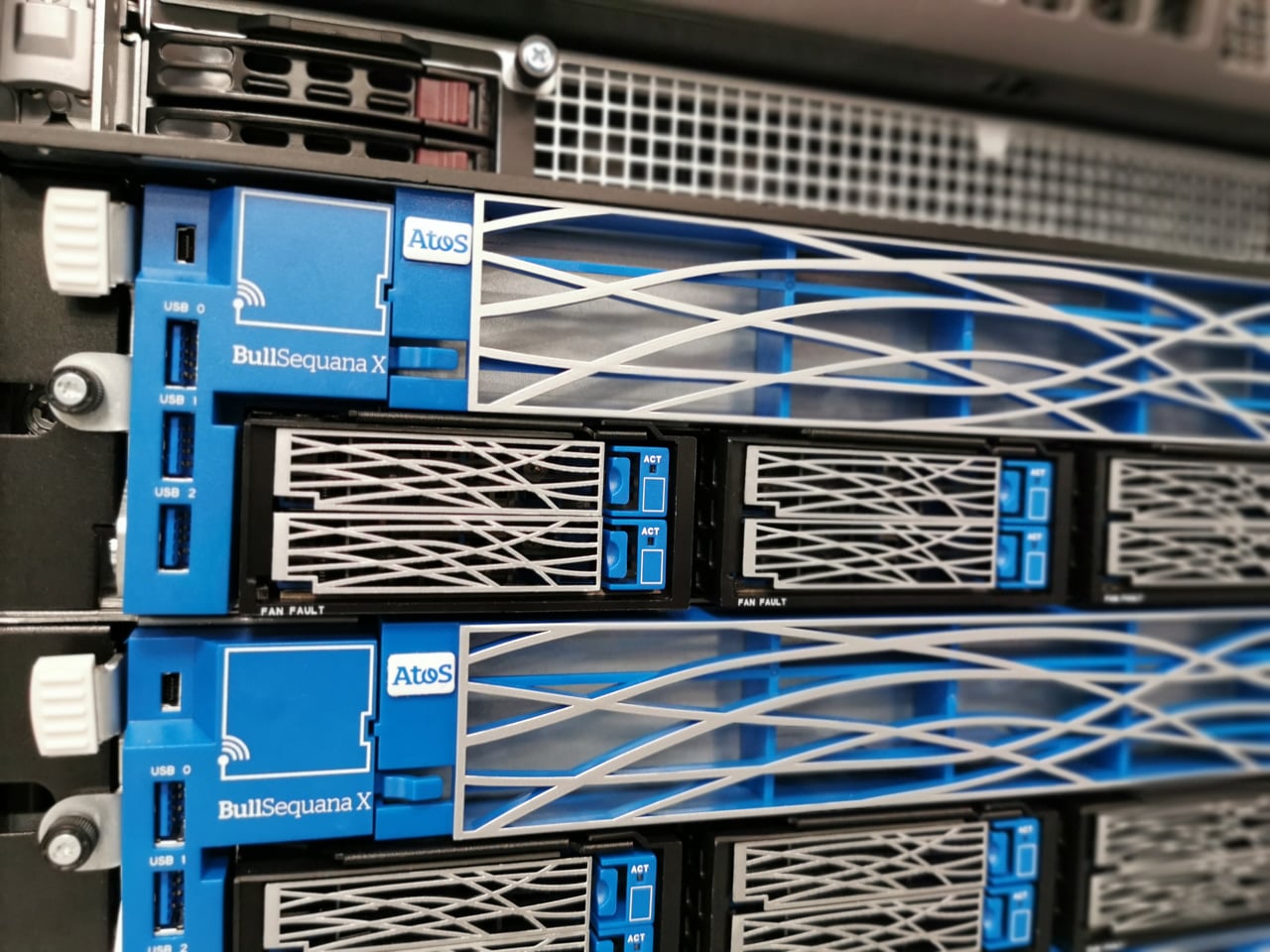 Upgradovaný superpočítač Anselm na IT4Innovations v Ostravě