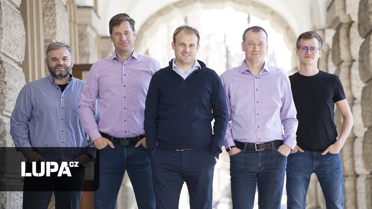 Barta, Šenkypl a spol. prodávají podíl v outsourcingu ajťáků. Zaměří se na Groupon a mezinárodní byznys