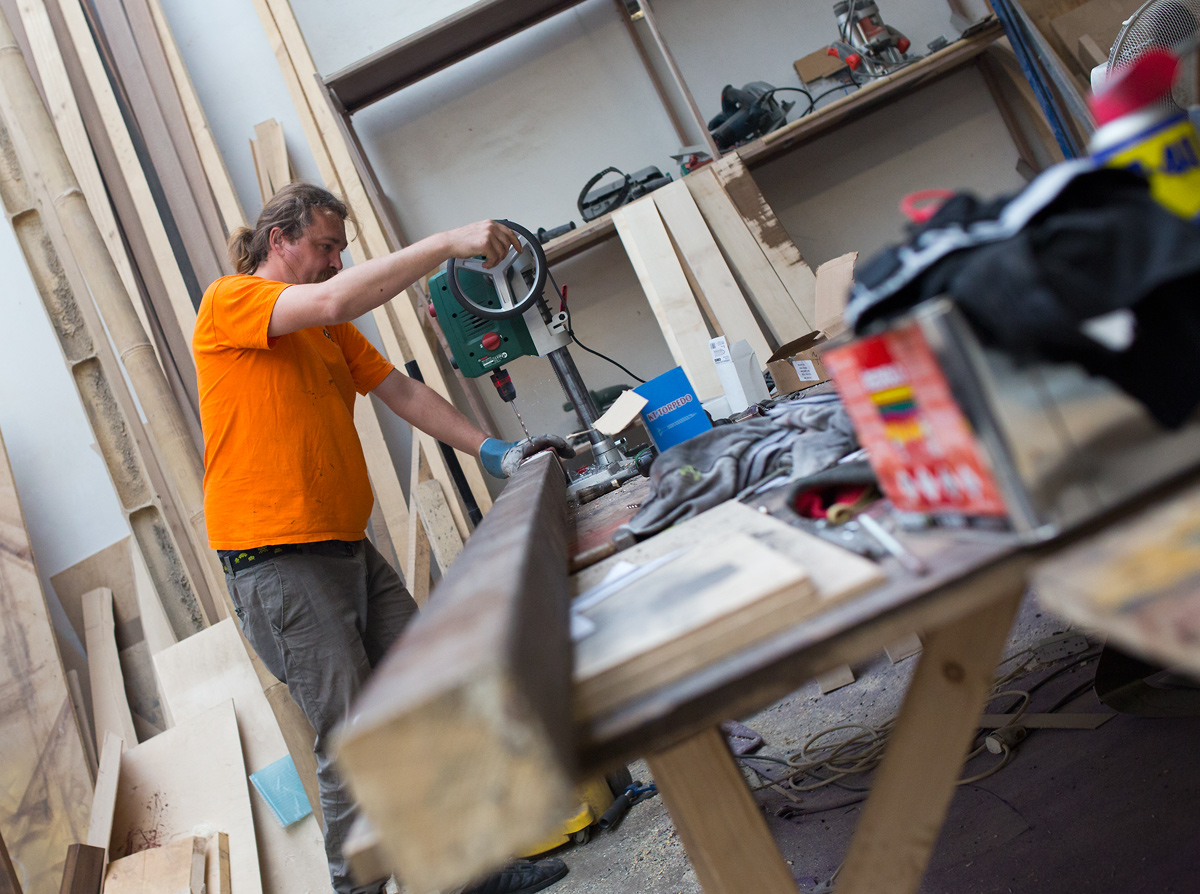 V branických ledárnách vznikají unikátní bambusové konstrukce