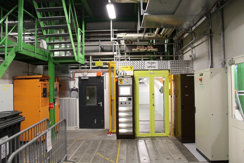 2013-12-evropskc3a1-organizace-pro-jadernc3bd-vc3bdzkum-cern-7.j