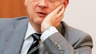 Náhledový obrázek - Nečas přijal Julínkovo vysvětlení v kauze záchranky