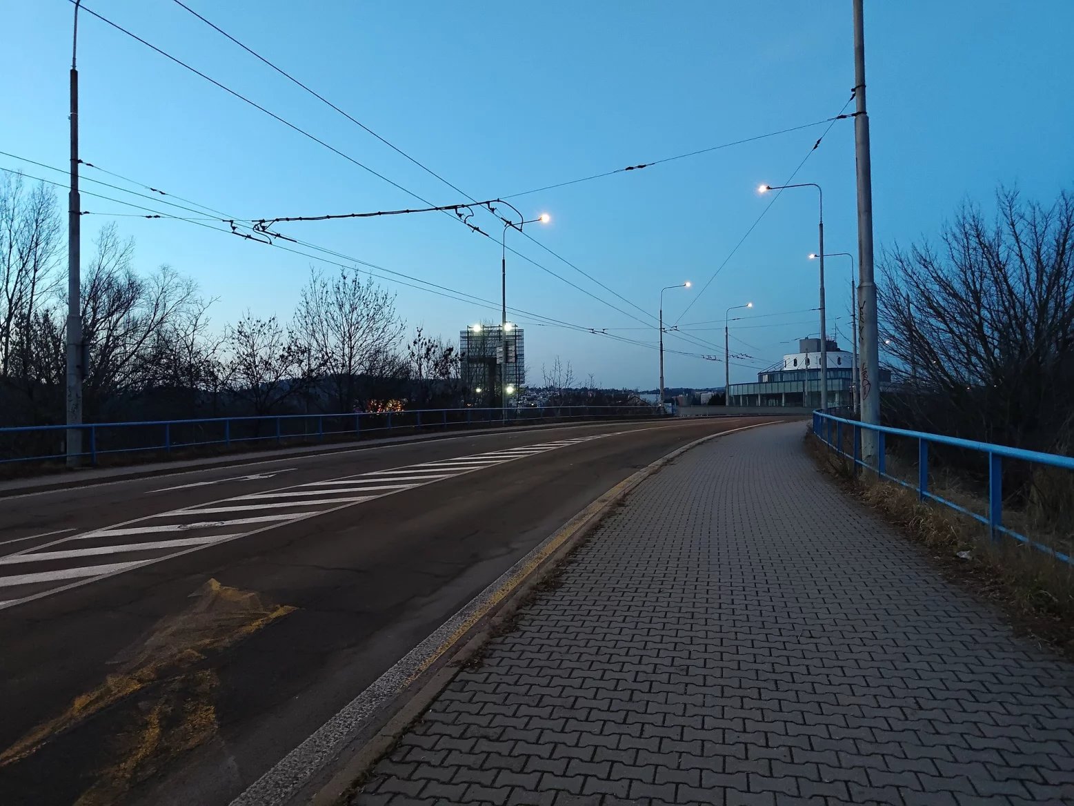 Ultraširokoúhlý 32Mpx fotoaparát