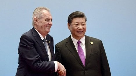 Náhledový obrázek - Zeman se znovu zastal Huawei. Doufá, že se čínská firma bude podílet na digitalizaci Česka