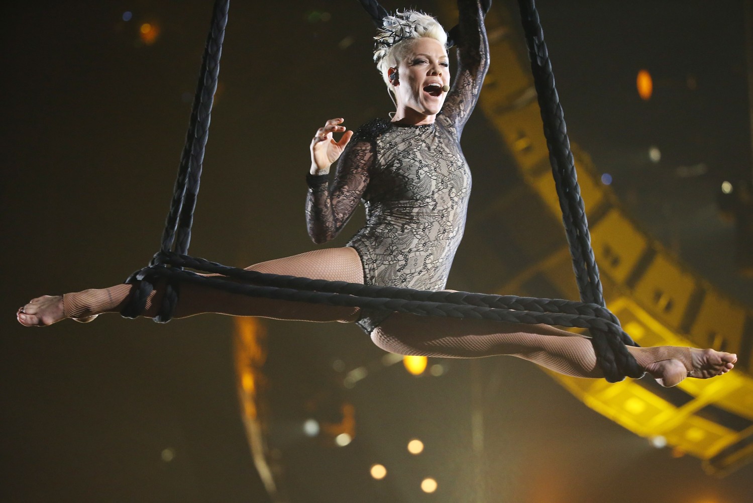 Zpěvačka P!nk na hudební cenách Grammy 2014