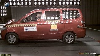 Náhledový obrázek - Chevrolet Enjoy je indické auto, ve kterém byste bourat asi nechtěli