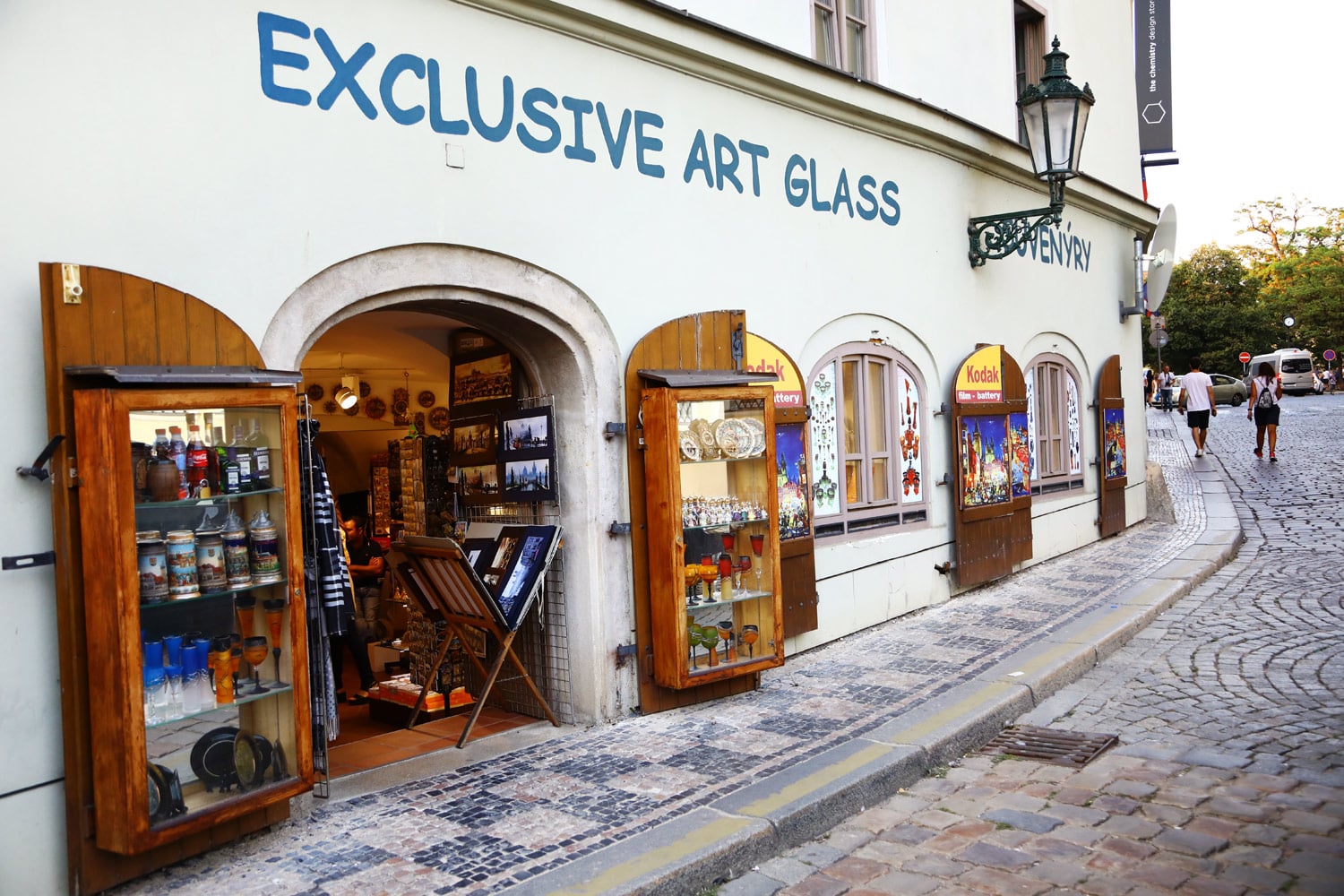 Podnikání v okolí Karlova mostu