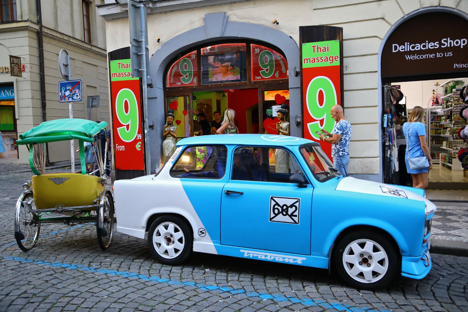 Podnikání v okolí Karlova mostu