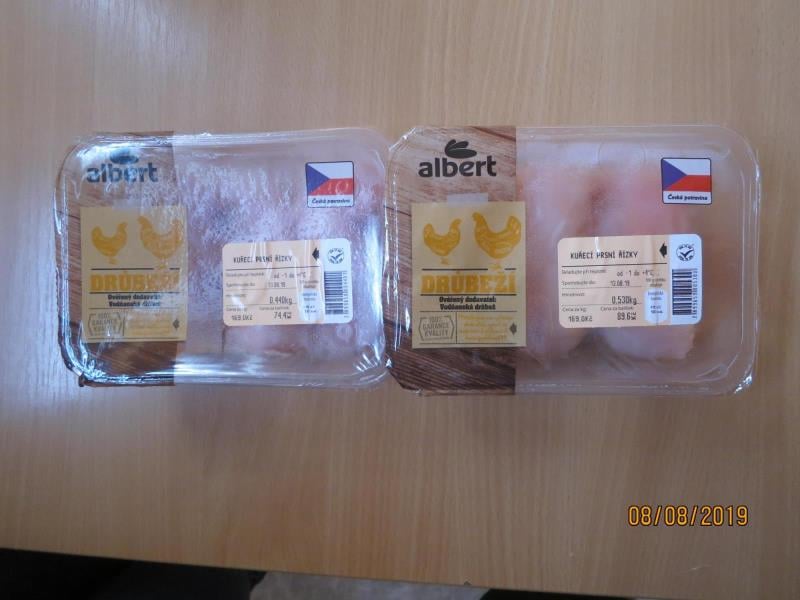 57 nálezů v kategorii nebezpečných potravin.  Albert Praha 10, kuřecí prsní řízky. Ve výrobku byla zjištěna přítomnost patogenní bakterie Salmonella enteritidis, která způsobuje onemocnění salmonelózu.