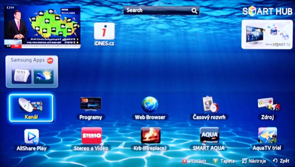 Smart Hub měl v době testu značné potíže s neustálou aktualizací. V Samsung Apps vybíráte widgety, ve volbě Kanál zase setřídíte naladěné stanice. AllShare Play vás zavede do multimédií na rozhraní USB nebo DLNA.