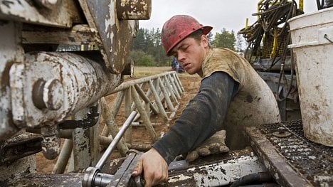 Náhledový obrázek - Američtí těžaři spoléhají na OPEC. Potřebují zvýšit cenu ropy, která klesá kvůli koronaviru