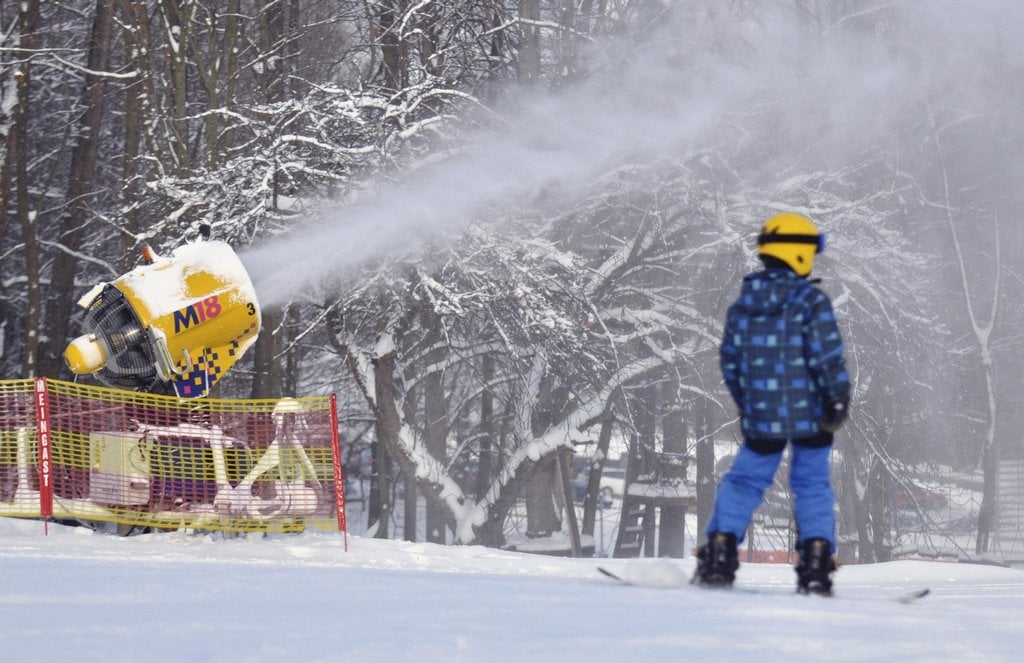 2013-05-v-horc3a1ch-se-rozjc3adc5bedc49bjc3ad-vleky-a-lanovky-1.