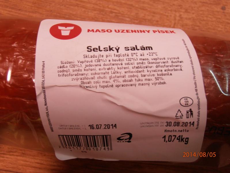 Selský salám - Ve výrobku byla zjištěna vyšší hodnota aktivity vody, než připouští příslušný právní předpis. Výrobce: Maso uzeniny Písek, Praha 4. Místo kontroly: JIP východočeská, České Budějovice
