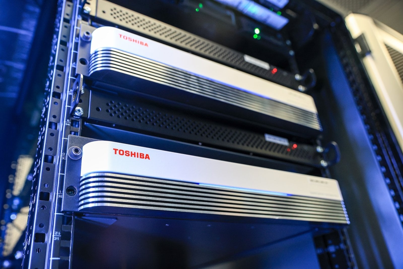 Technické vybavení kvantové QKD sítě CZQCI