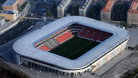 Náhledový obrázek - Číňané koupí po Slavii i stadion v Edenu, naznačil Tvrdík