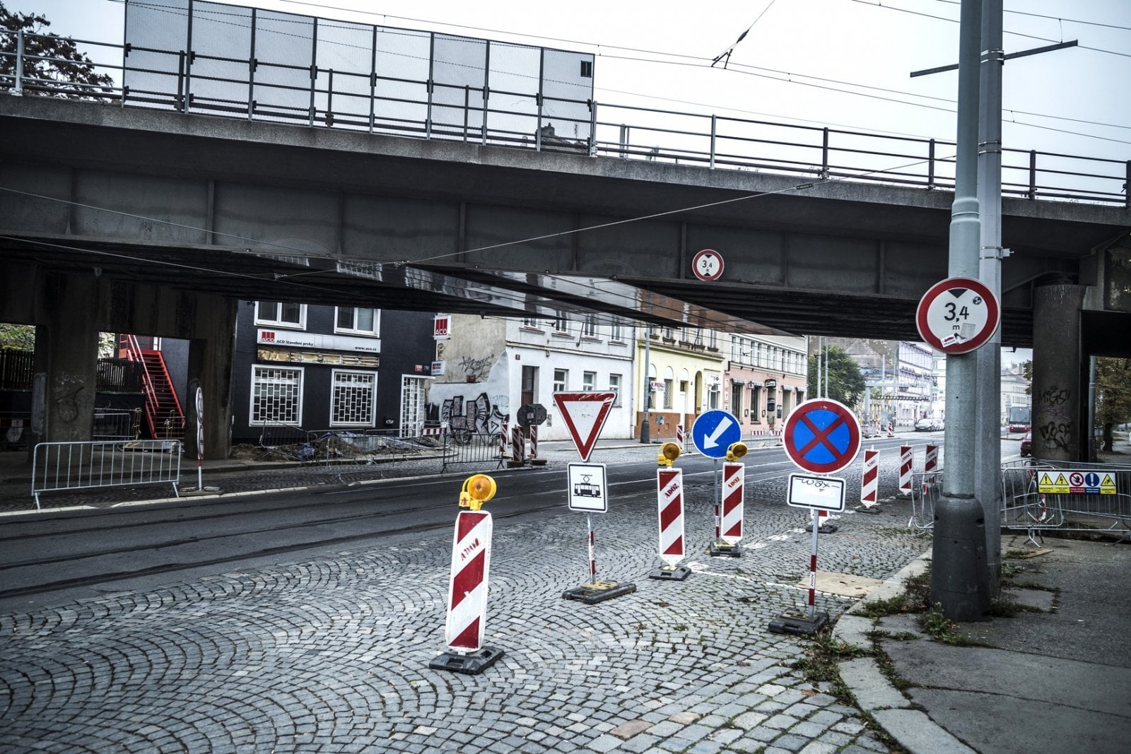 Smíchovské nádraží a jeho okolí před současnou přestavbou