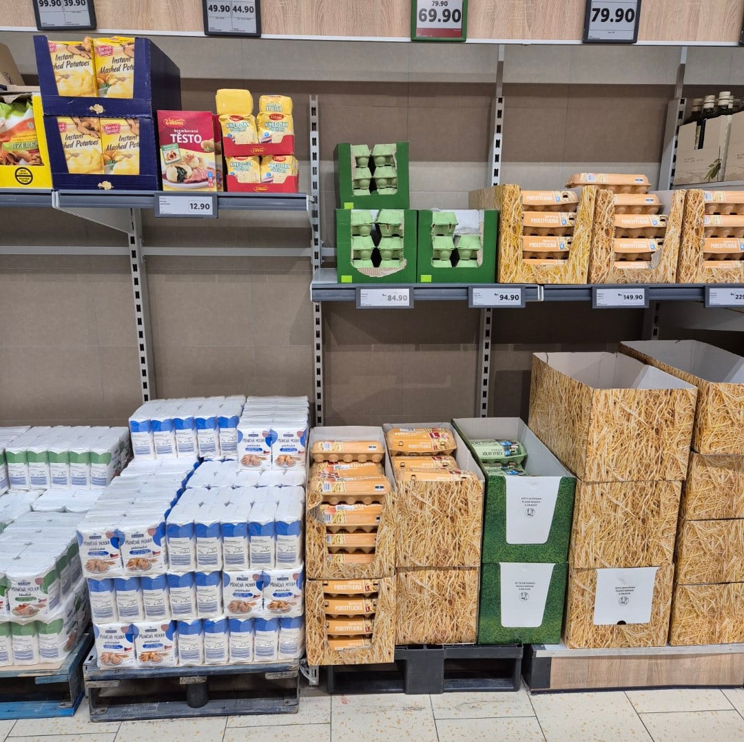 Prodej vajec v řetězci Lidl